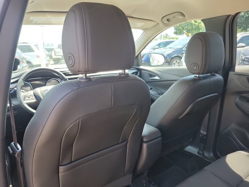 Used 2023 Buick Encore GX Select w/ Safety Package II FWD image 13