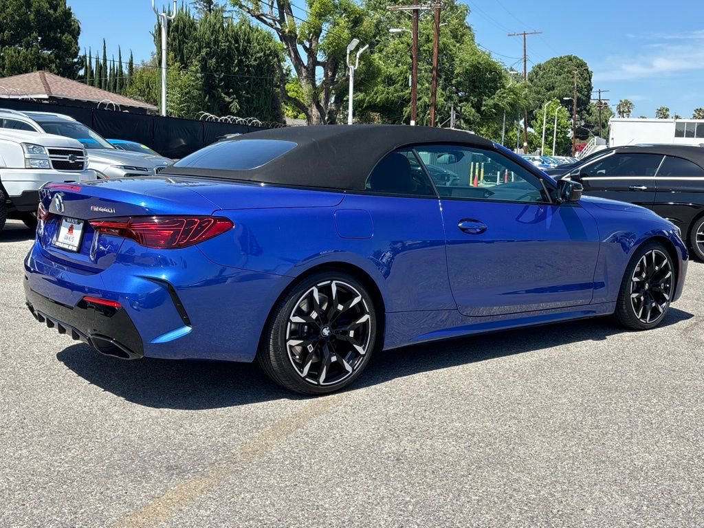 Used 2025 BMW M440i Convertible image 12