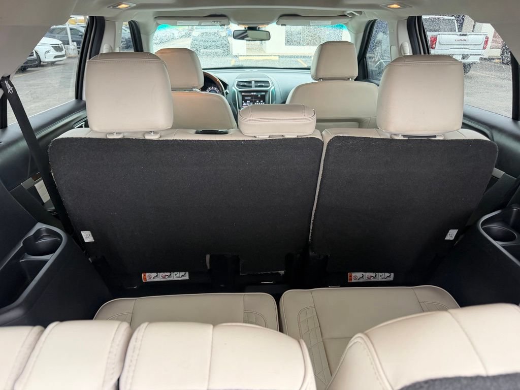 Used 2016 Ford Explorer Platinum AWD/4WD image 18