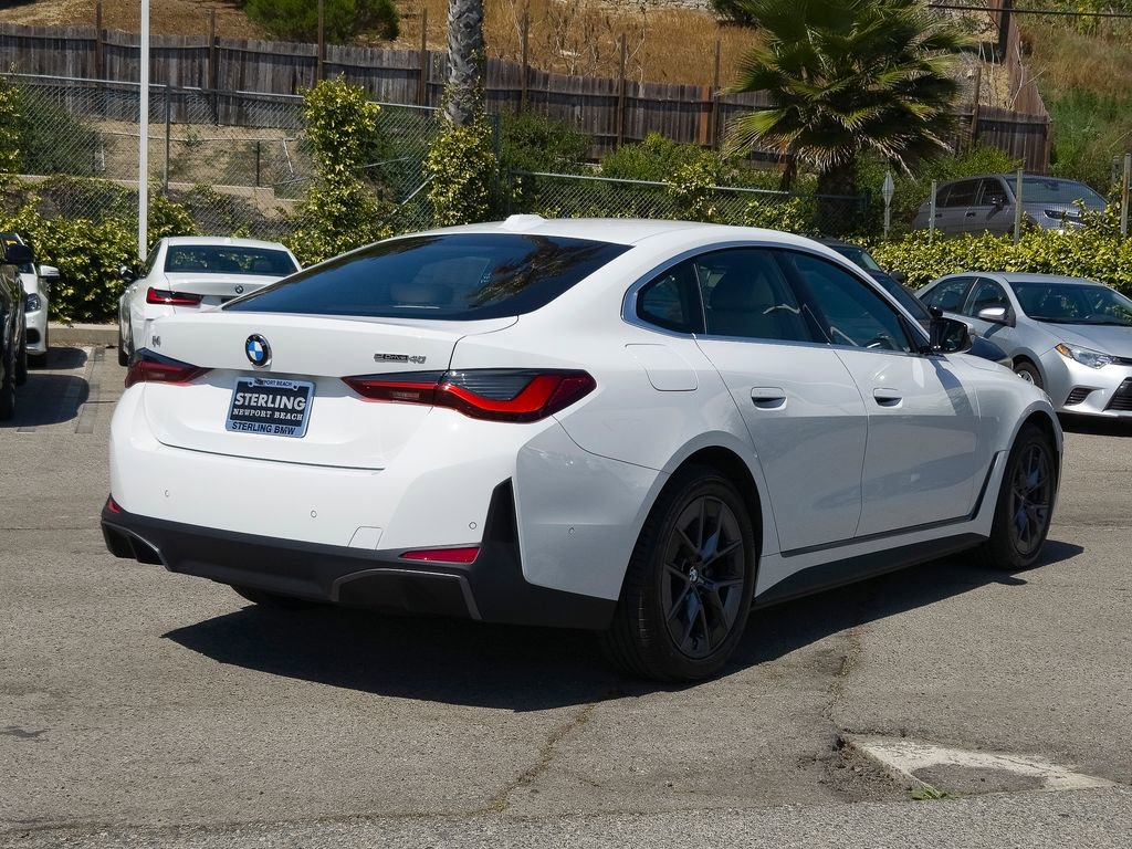 New 2026 BMW i4 eDrive40 w/ Parking Assistance Package RWD image 18