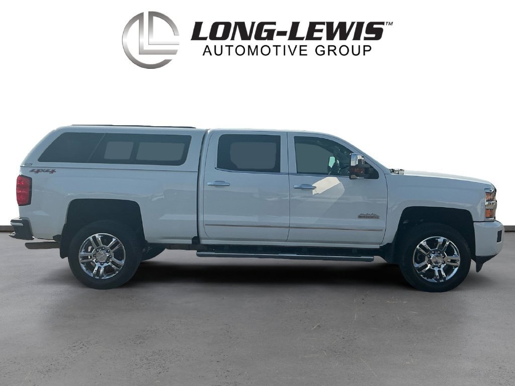 Used 2016 Chevrolet Silverado 2500 High Country w/ High Country Premium Package AWD/4WD image 8