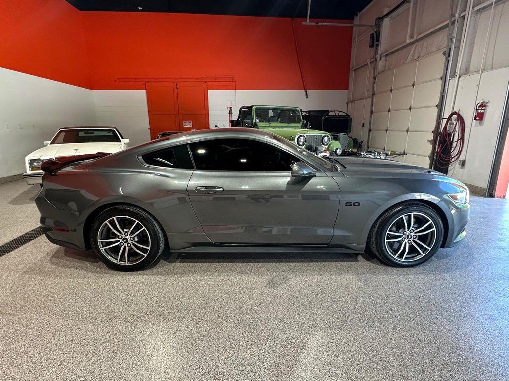 Used 2017 Ford Mustang GT Premium w/ Enhanced Security Package RWD image 4