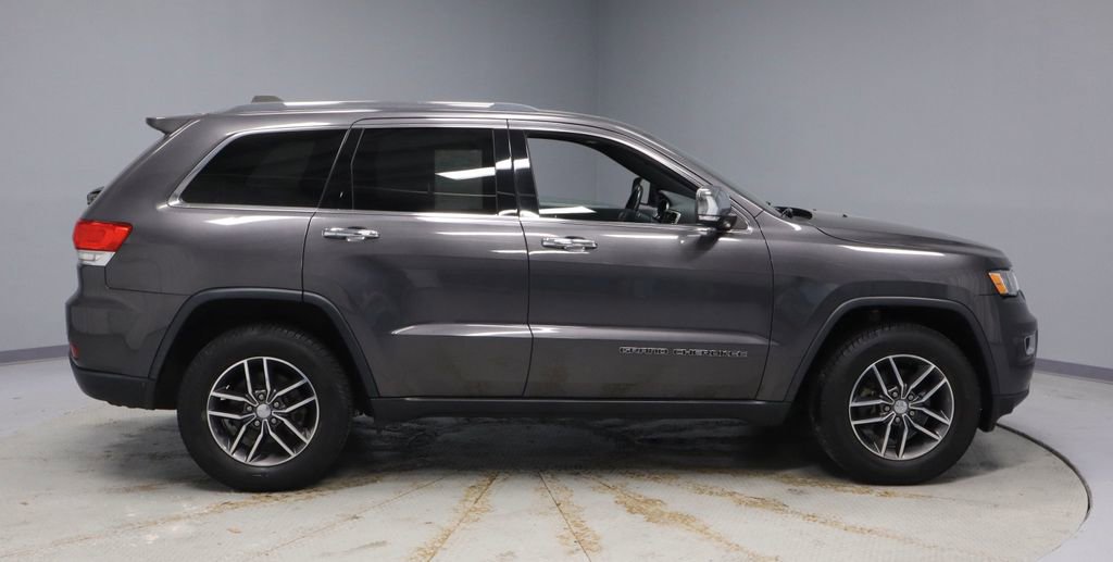 Used 2017 Jeep Grand Cherokee Limited image 12