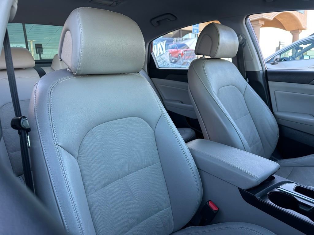 Used 2016 Hyundai Sonata Sport w/ Option Group 02 image 26