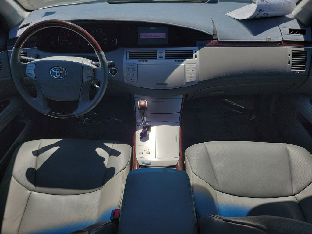 Used 2010 Toyota Avalon Limited FWD image 14