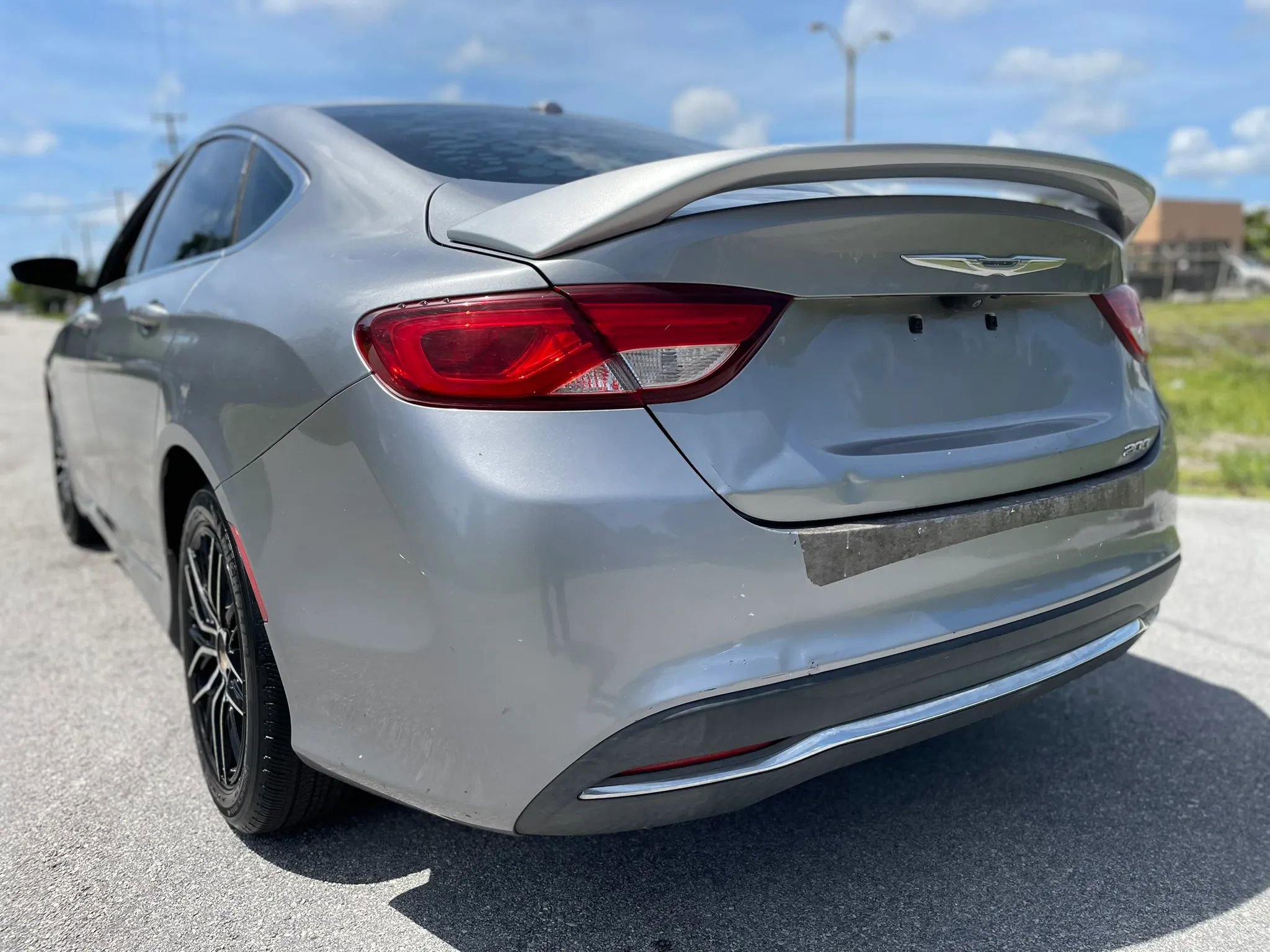 Used 2015 Chrysler 200 Limited w/ Convenience Group FWD image 12