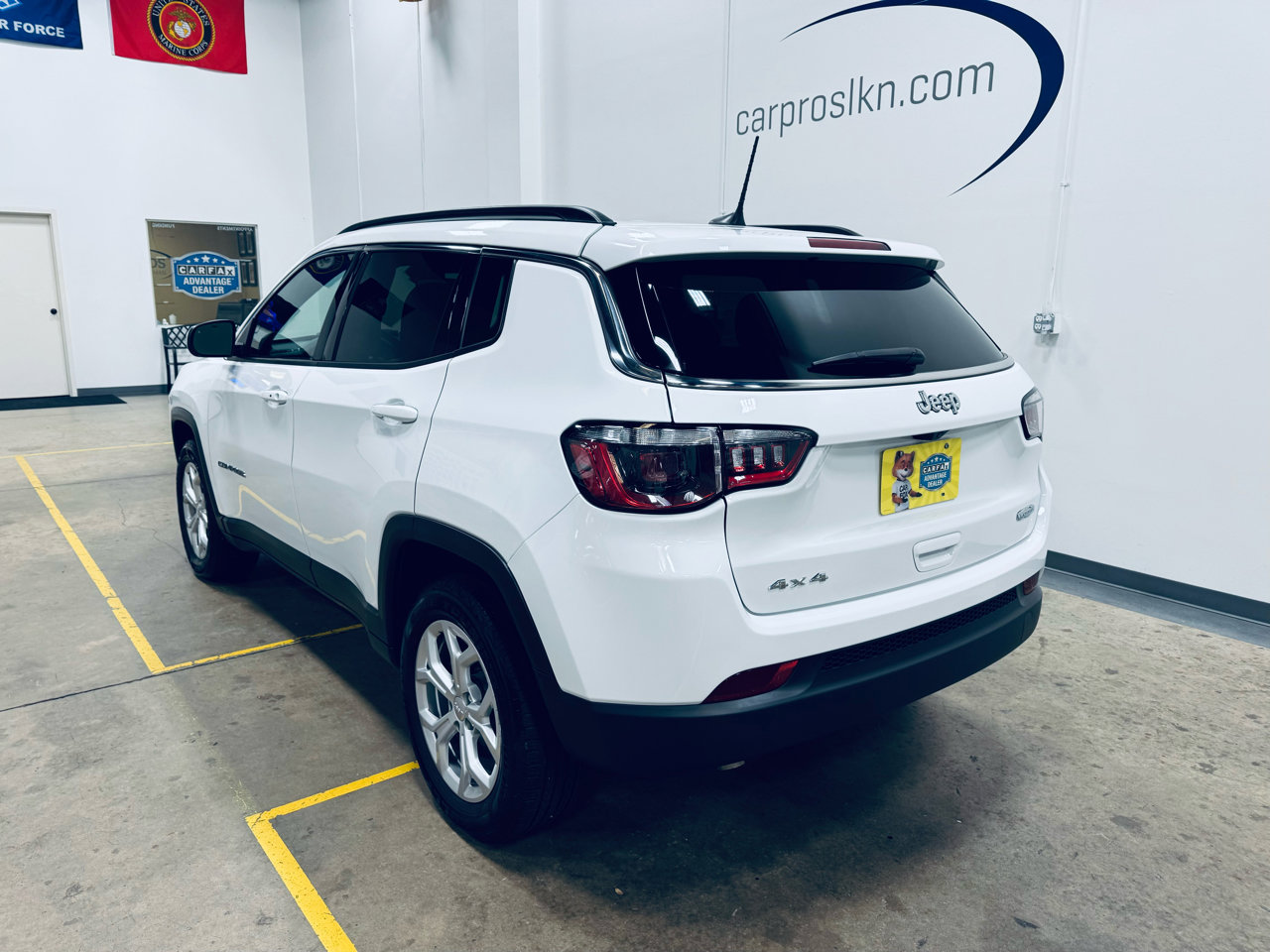 Used 2024 Jeep Compass Latitude image 5