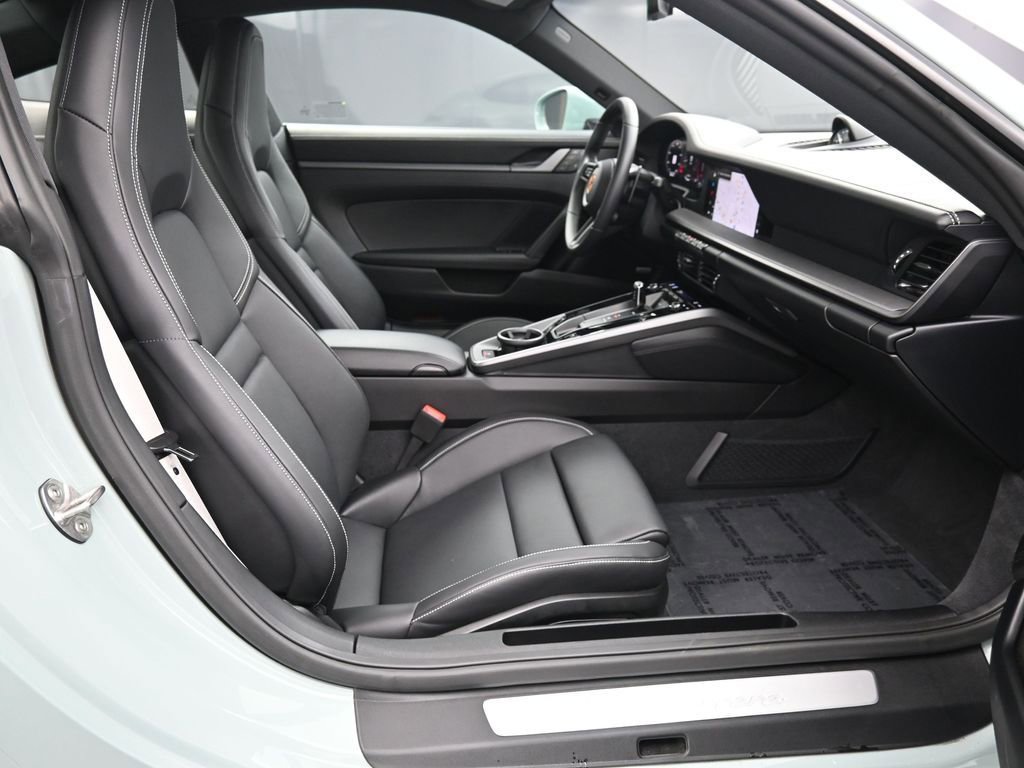 Certified 2025 Porsche 911 Carrera RWD image 25