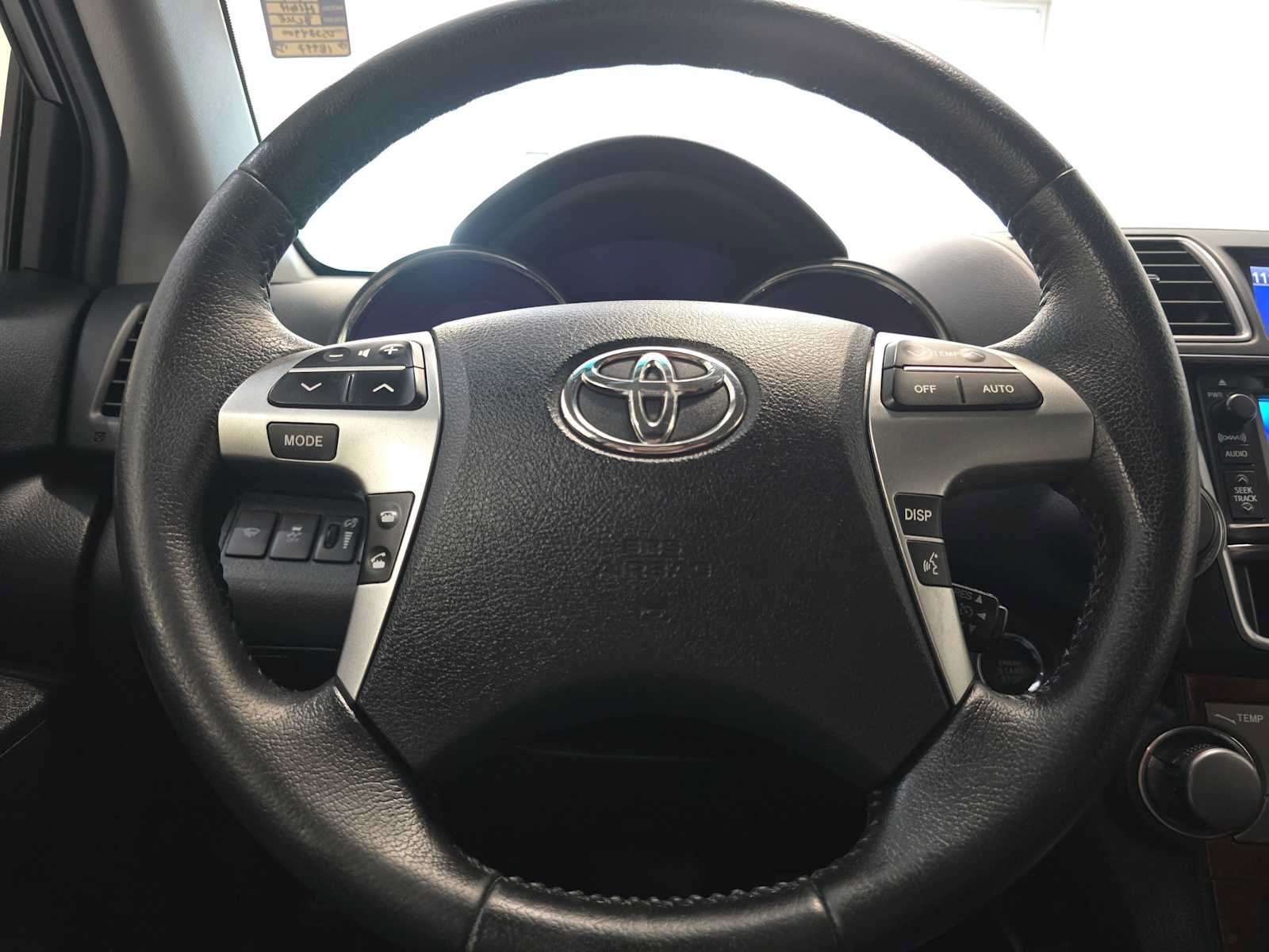 Used 2013 Toyota Highlander Limited AWD/4WD image 11
