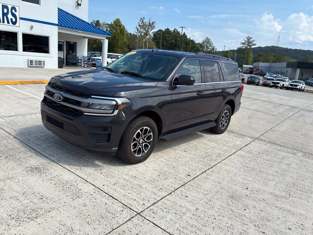 Used 2024 Ford Expedition XLT AWD/4WD image 8