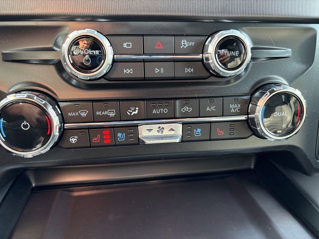 New 2026 Ford F350 Platinum image 19