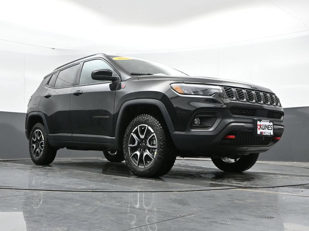 New 2026 Jeep Compass Trailhawk w/ Trailer Tow Group AWD/4WD image 43