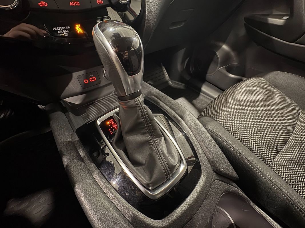 Used 2019 Nissan Rogue Sport SV AWD/4WD image 24