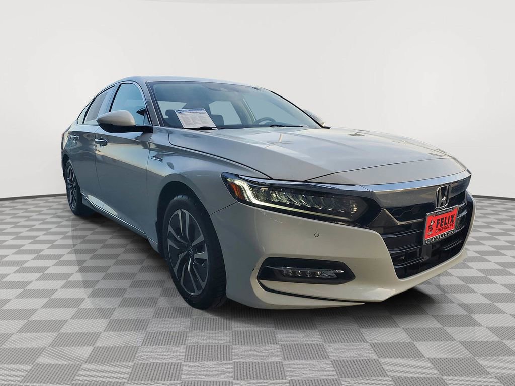 Used 2020 Honda Accord Touring image 2