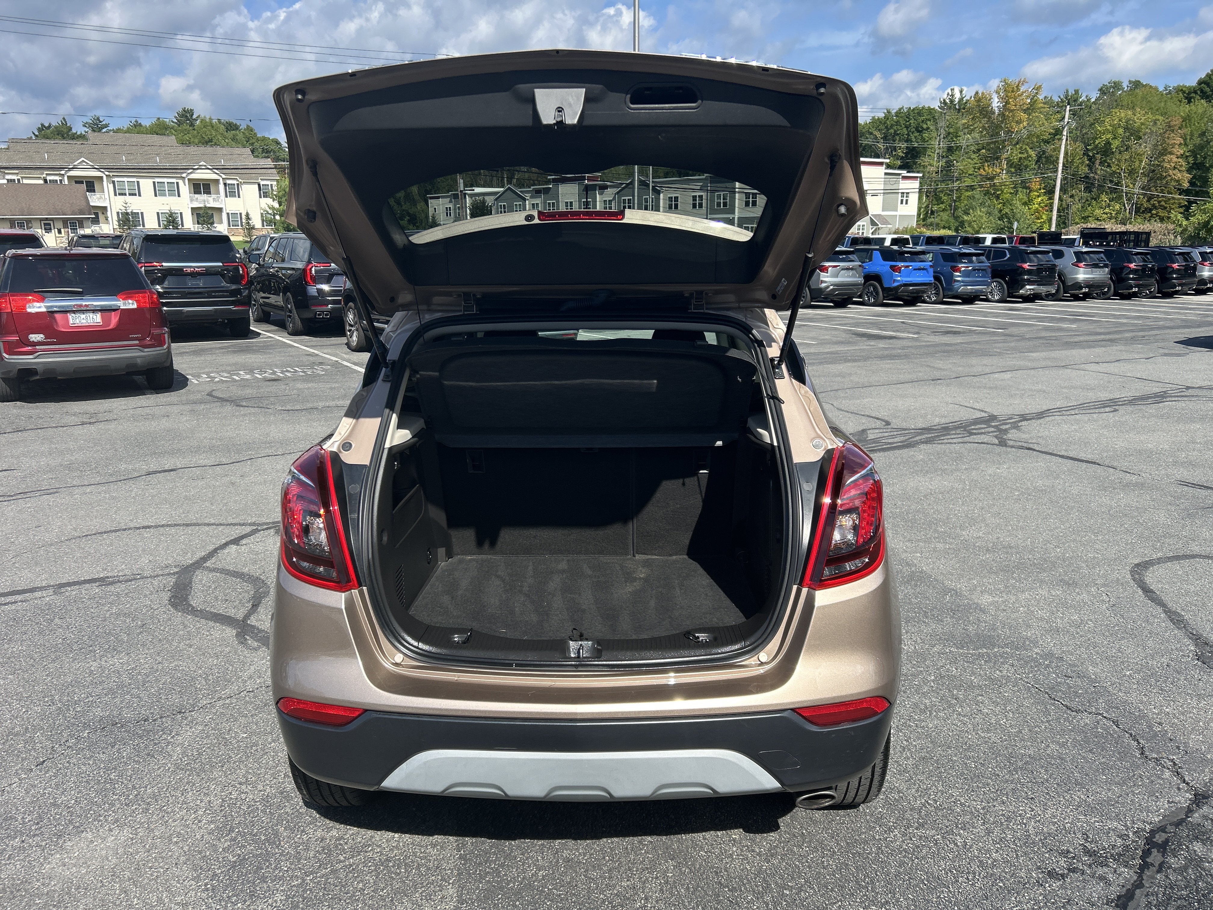 Used 2018 Buick Encore Essence w/ Experience Buick Package AWD/4WD image 10