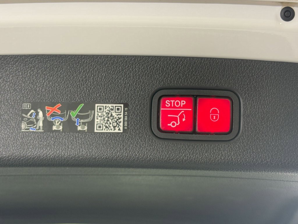 Certified 2025 Mercedes-Benz GLC 300 4MATIC image 29