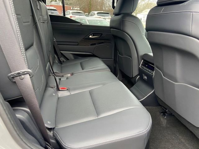 Certified 2025 Lexus GX 550 w/ Accessory Package (Z1) image 27