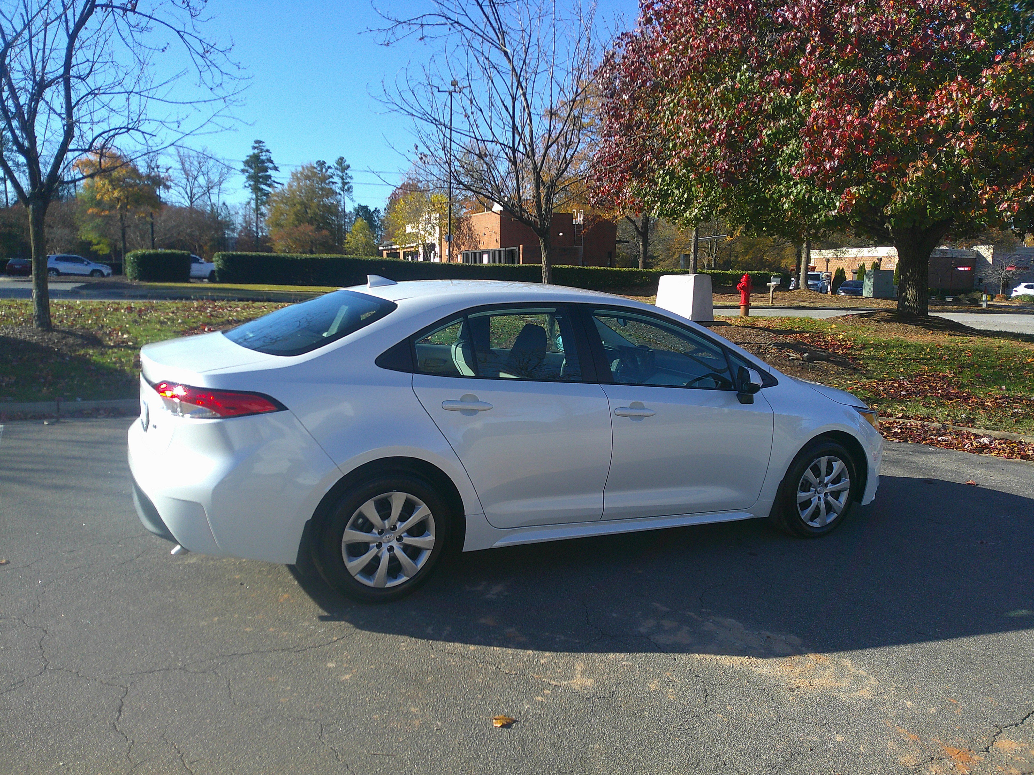 Used 2025 Toyota Corolla LE image 12