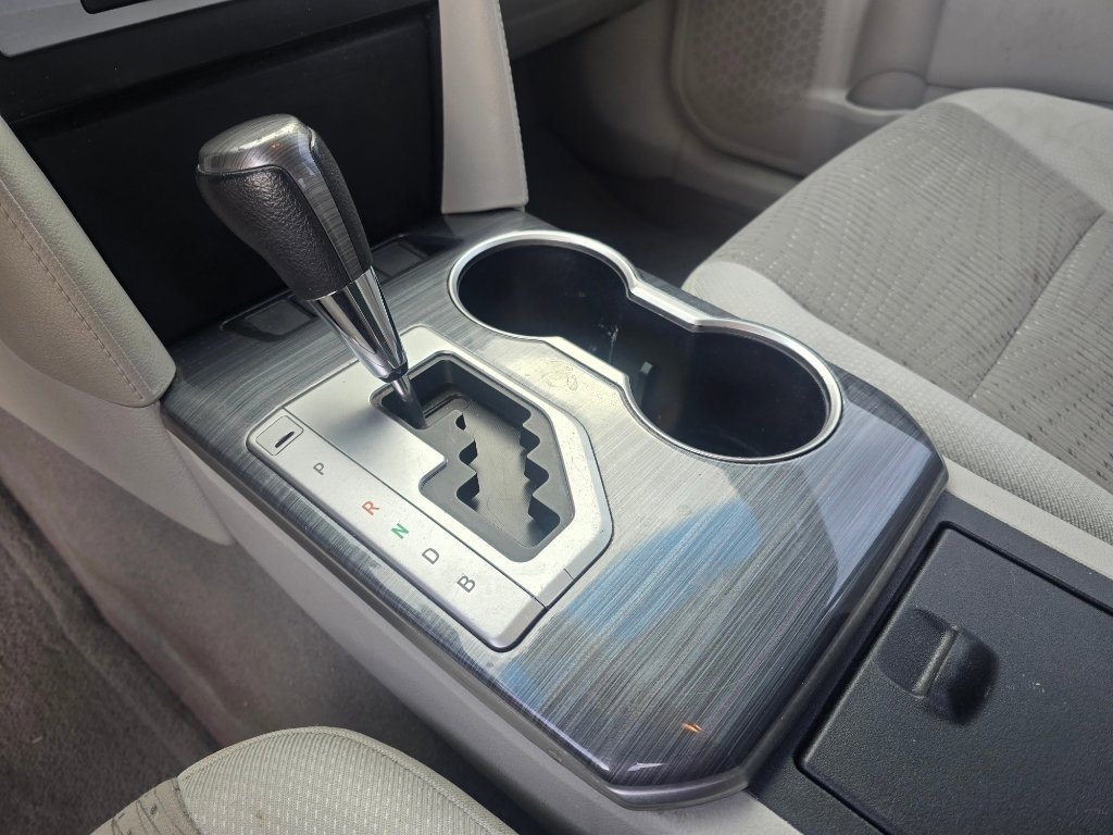 Used 2013 Toyota Camry XLE w/ Convenience Pkg image 20