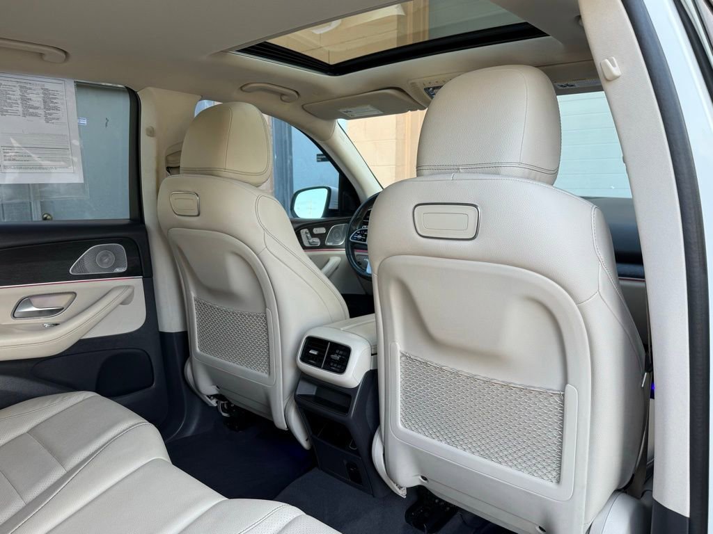 Used 2020 Mercedes-Benz GLE 350 4MATIC w/ Premium Package image 16