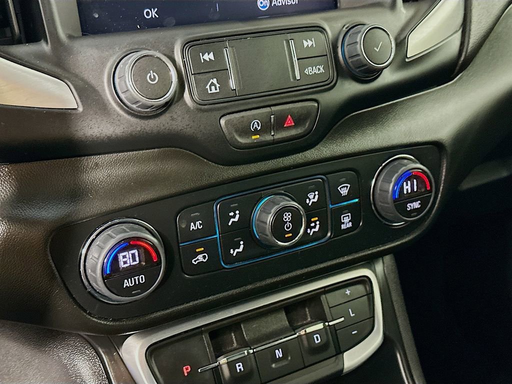 Used 2024 GMC Terrain SLT image 22