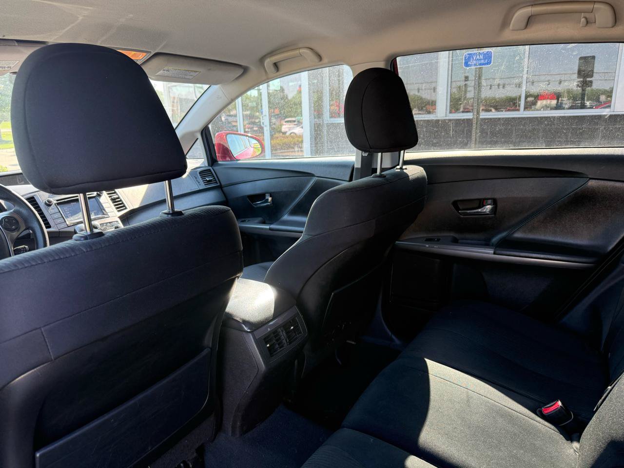 Used 2015 Toyota Venza LE AWD/4WD image 9