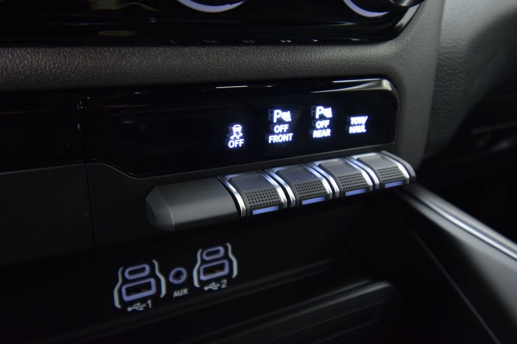 New 2026 RAM 1500 4x4 Crew Cab image 22
