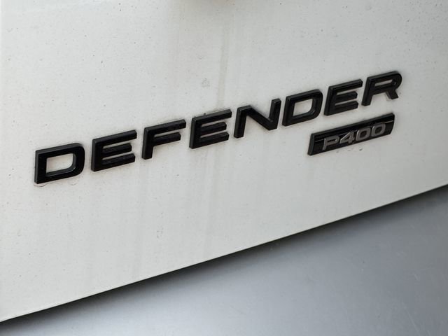 Used 2023 Land Rover Defender 110 SE AWD/4WD image 5