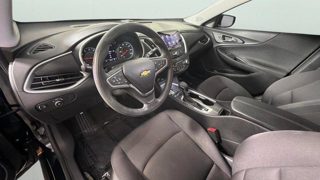 Used 2023 Chevrolet Malibu LT FWD image 18