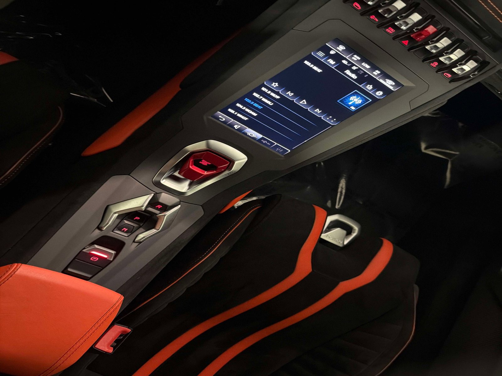 Used 2022 Lamborghini Huracan STO image 39