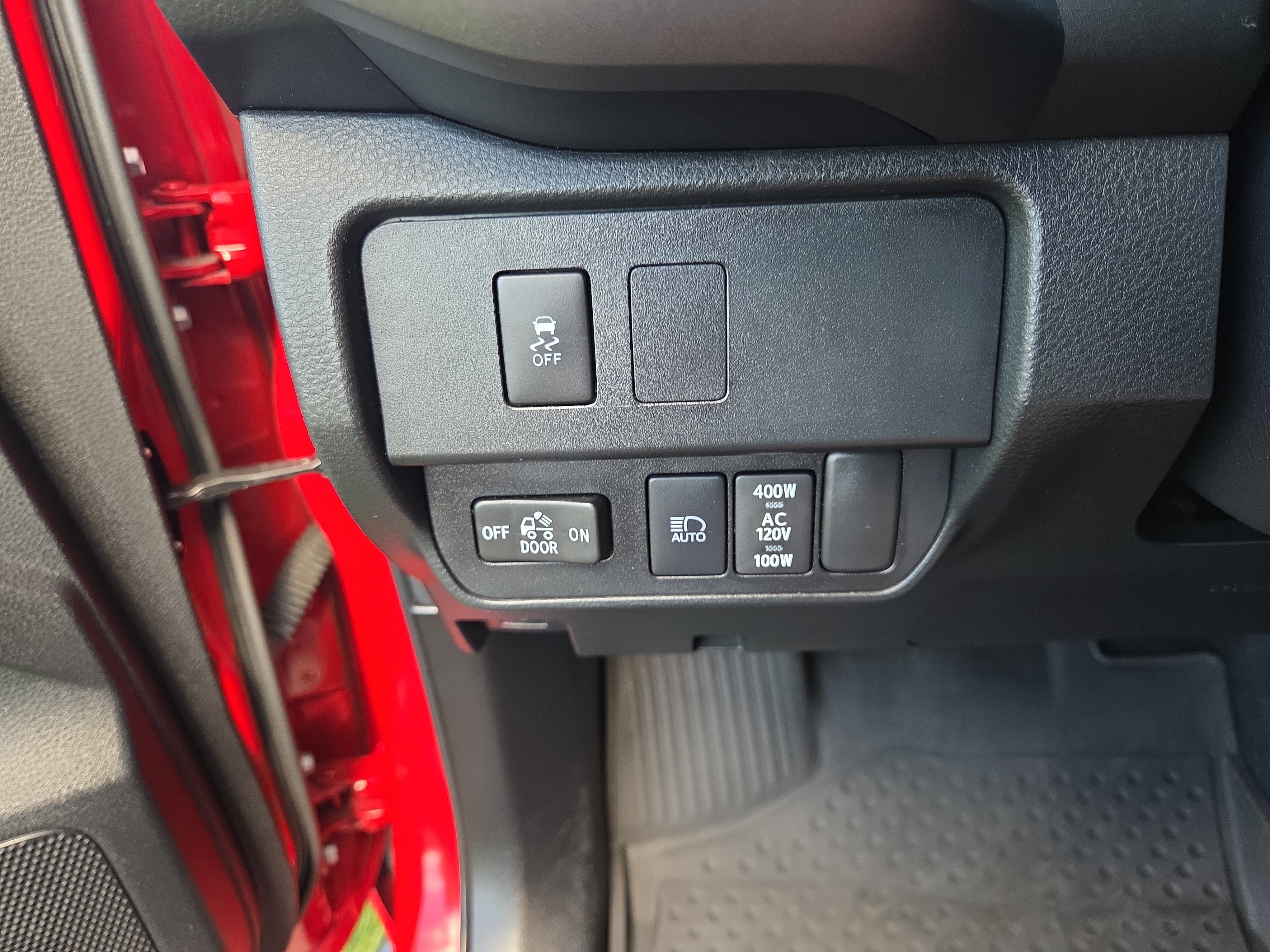 Certified 2022 Toyota Tacoma TRD Off-Road AWD/4WD image 27