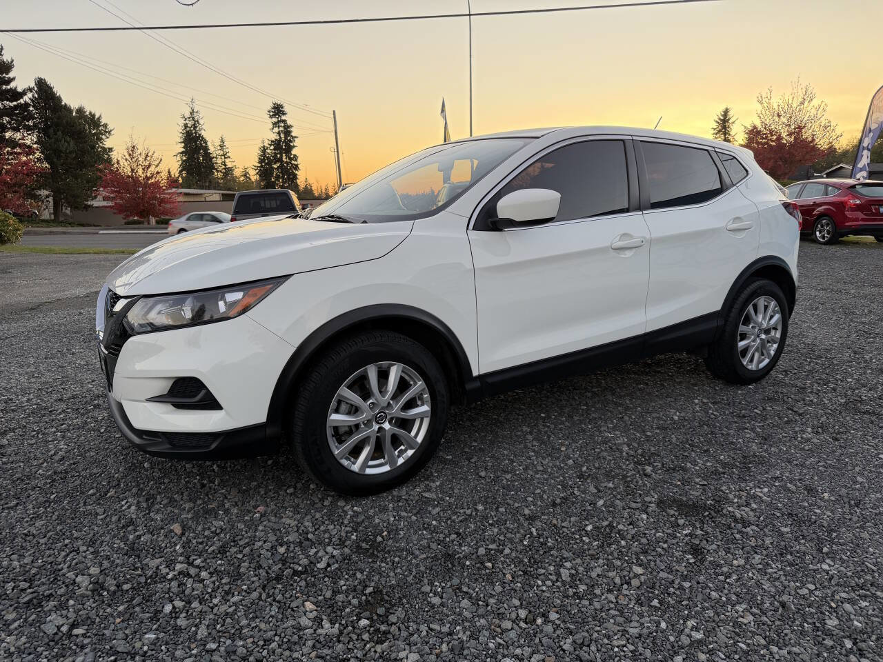 Used 2022 Nissan Rogue Sport S image 6