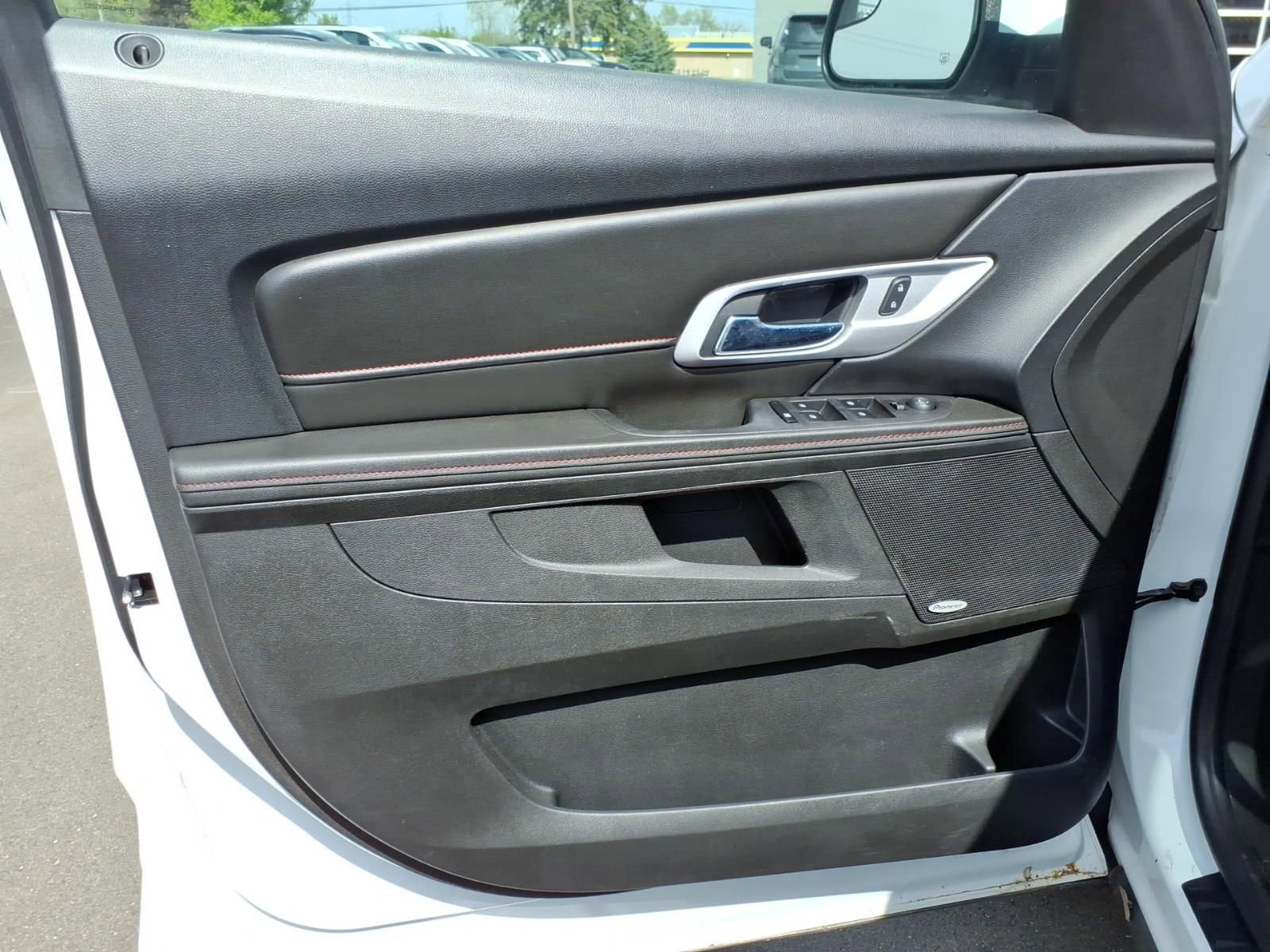 Used 2013 GMC Terrain SLT AWD/4WD image 13