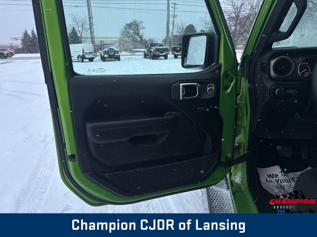 Used 2018 Jeep Wrangler Unlimited Sport S image 11