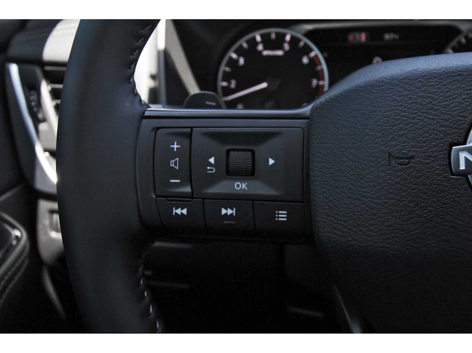 Used 2026 Nissan Rogue SV FWD image 15