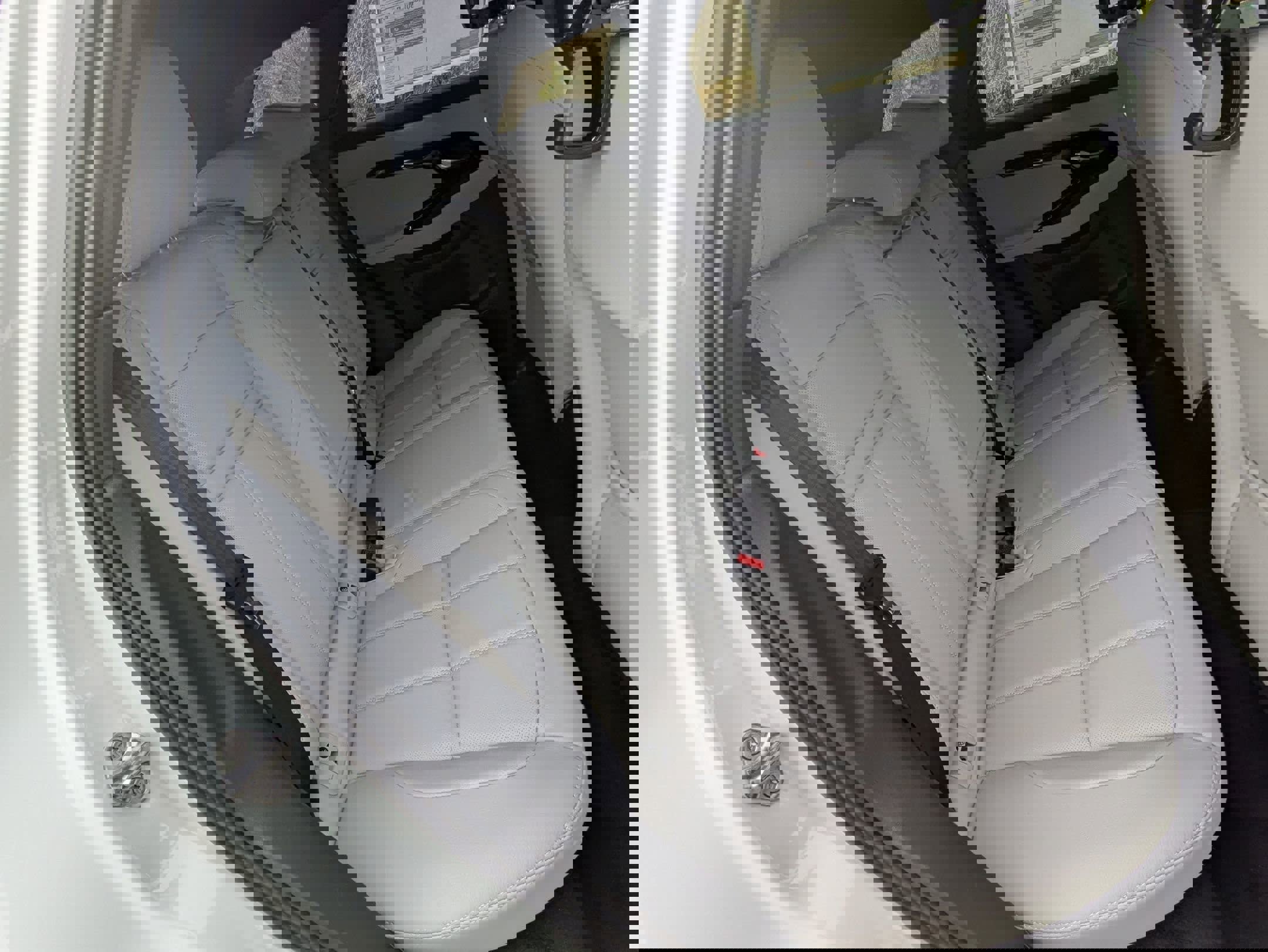 New 2026 Land Rover Range Rover Evoque S image 28