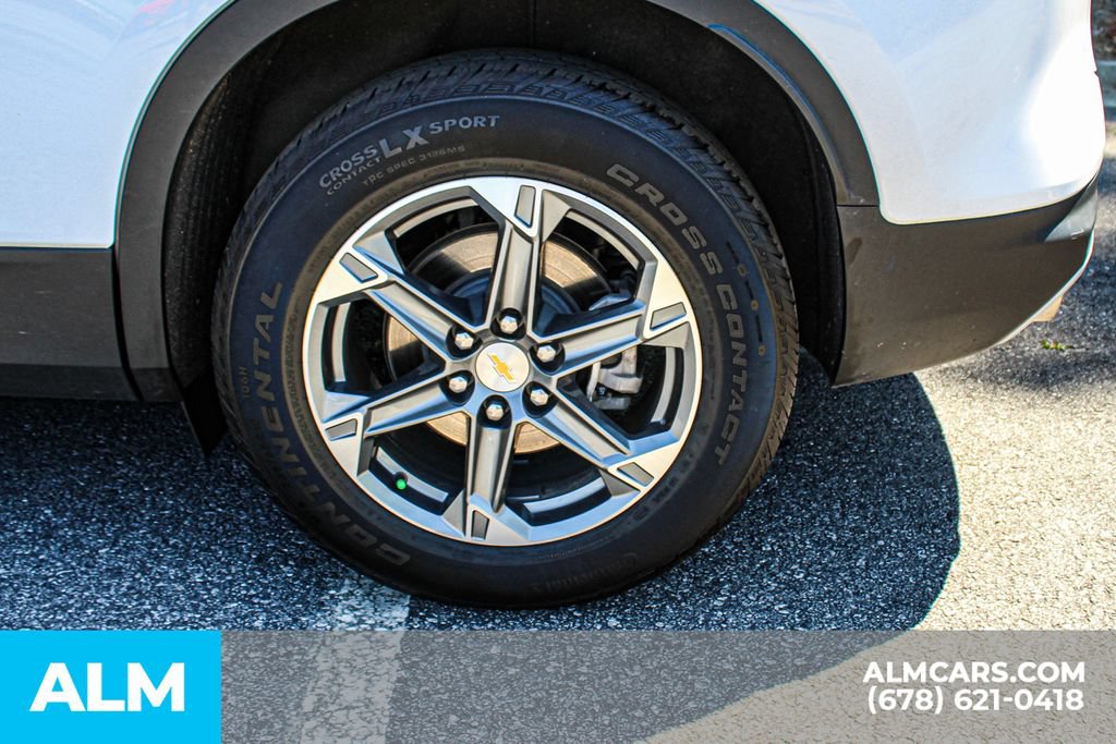 Used 2025 Chevrolet Blazer LT FWD image 16