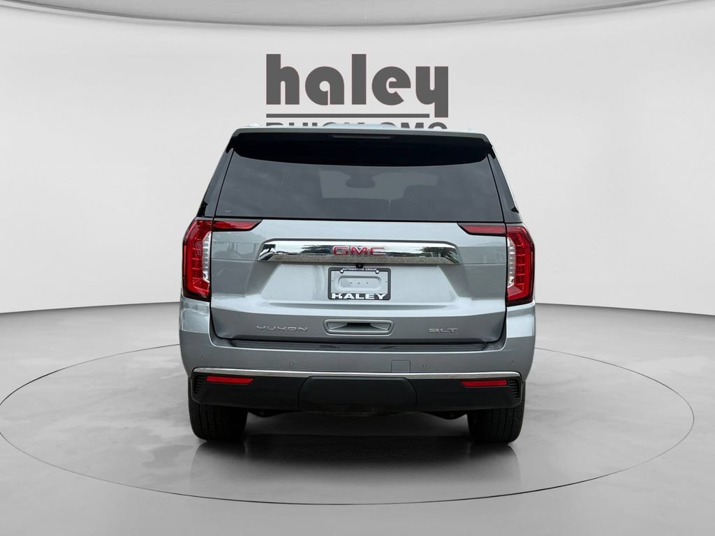 Used 2023 GMC Yukon SLT w/ SLT Luxury Package AWD/4WD image 4