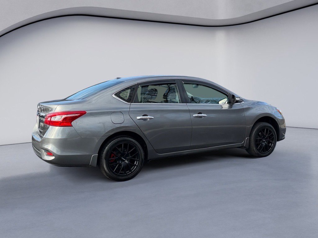 Used 2017 Nissan Sentra SL w/ SL Premium Technology Package image 5