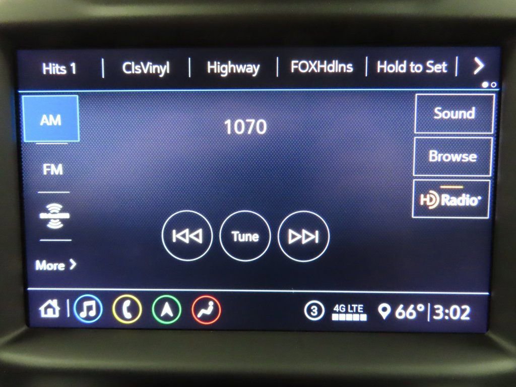Used 2020 GMC Sierra 1500 SLT w/ SLT Premium Plus Package AWD/4WD image 18