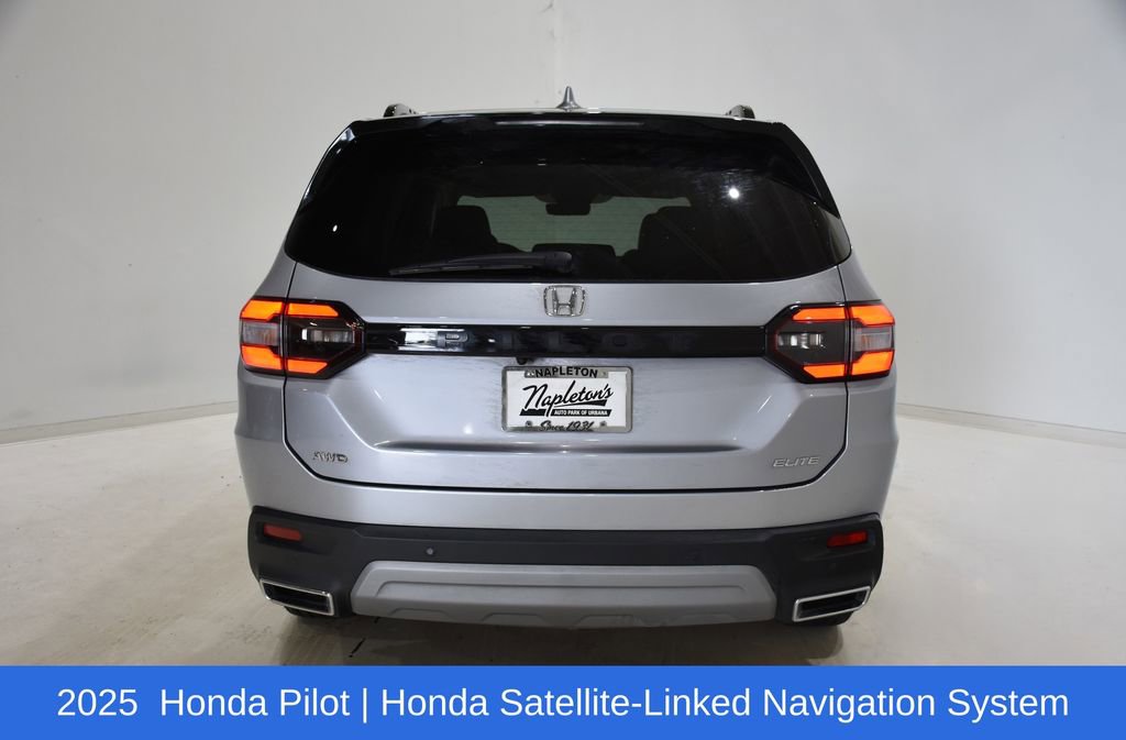 Used 2025 Honda Pilot Elite image 5
