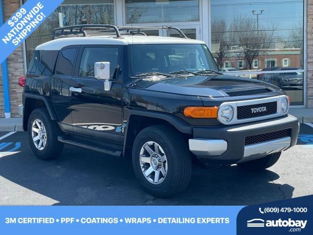 Used 2014 Toyota FJ Cruiser 4WD w/ Upgrade Package image 1