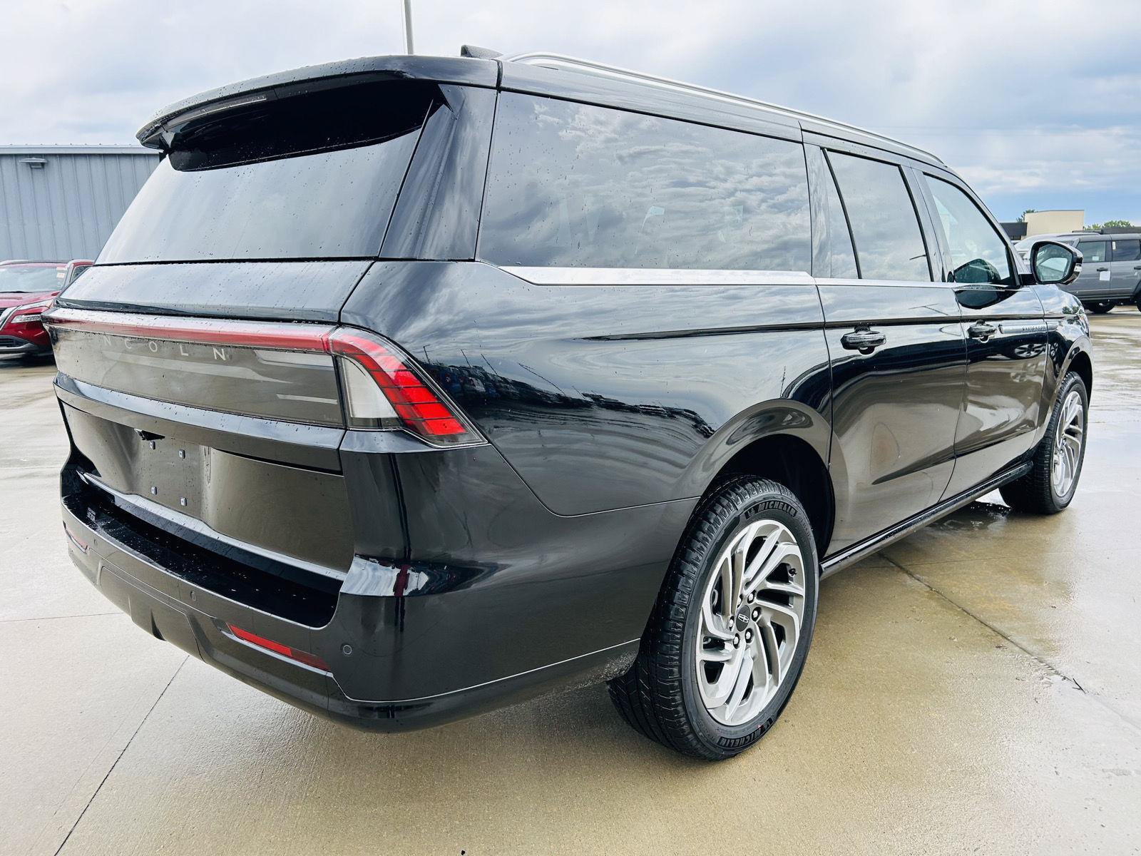 New 2026 Lincoln Navigator L Reserve AWD/4WD image 56