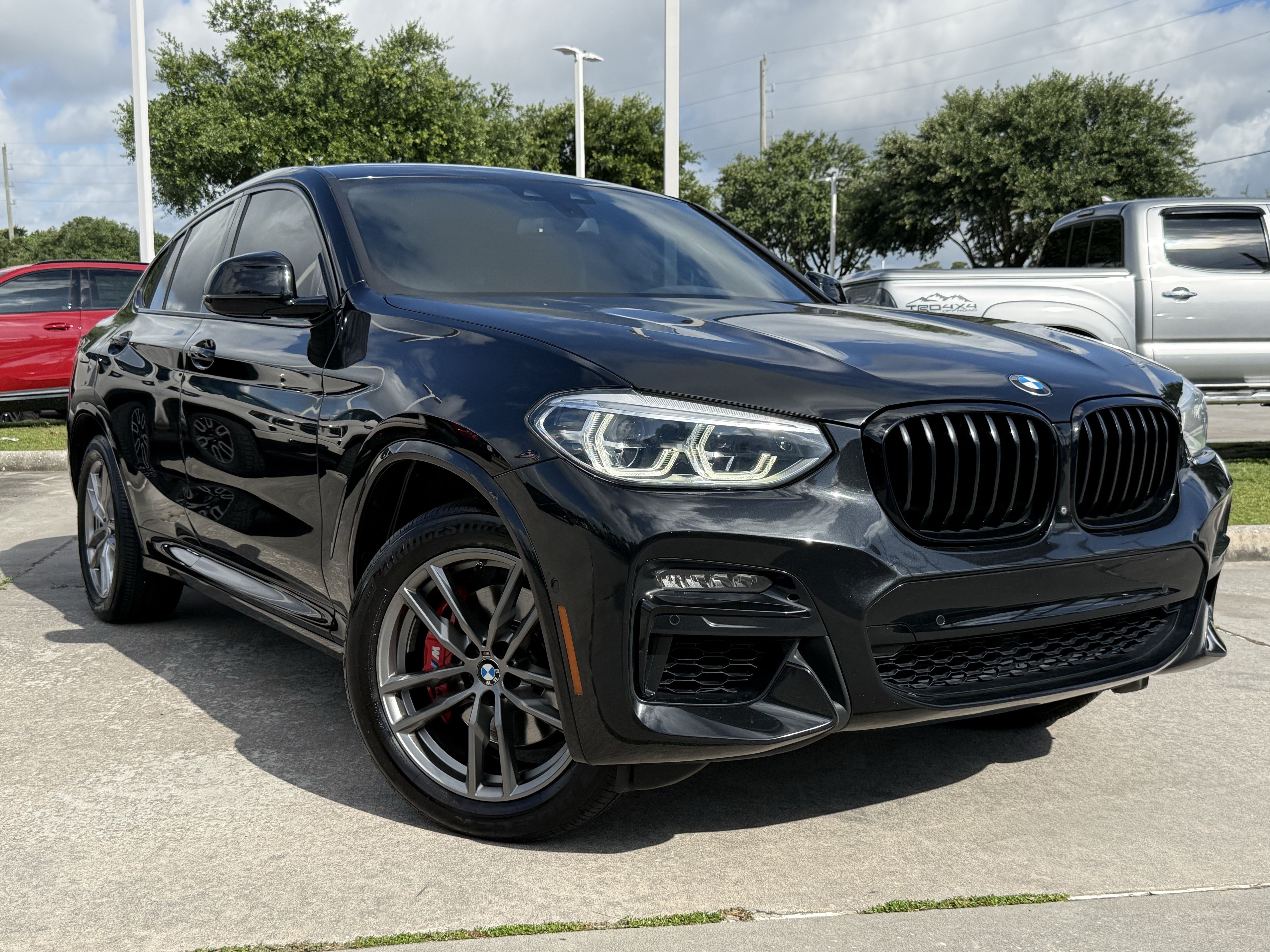 Used 2021 BMW X4 M40i w/ Executive Package AWD/4WD video 2