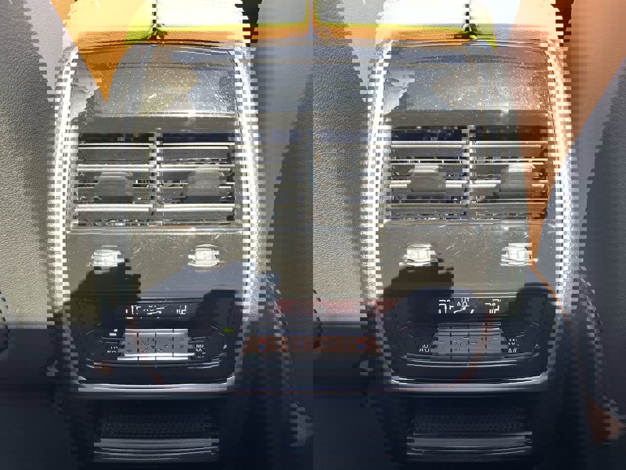 Used 2024 BMW X5 xDrive40i w/ M Sport Package image 31