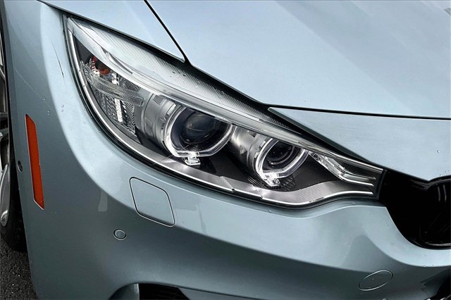 Used 2015 BMW M4 Convertible image 31