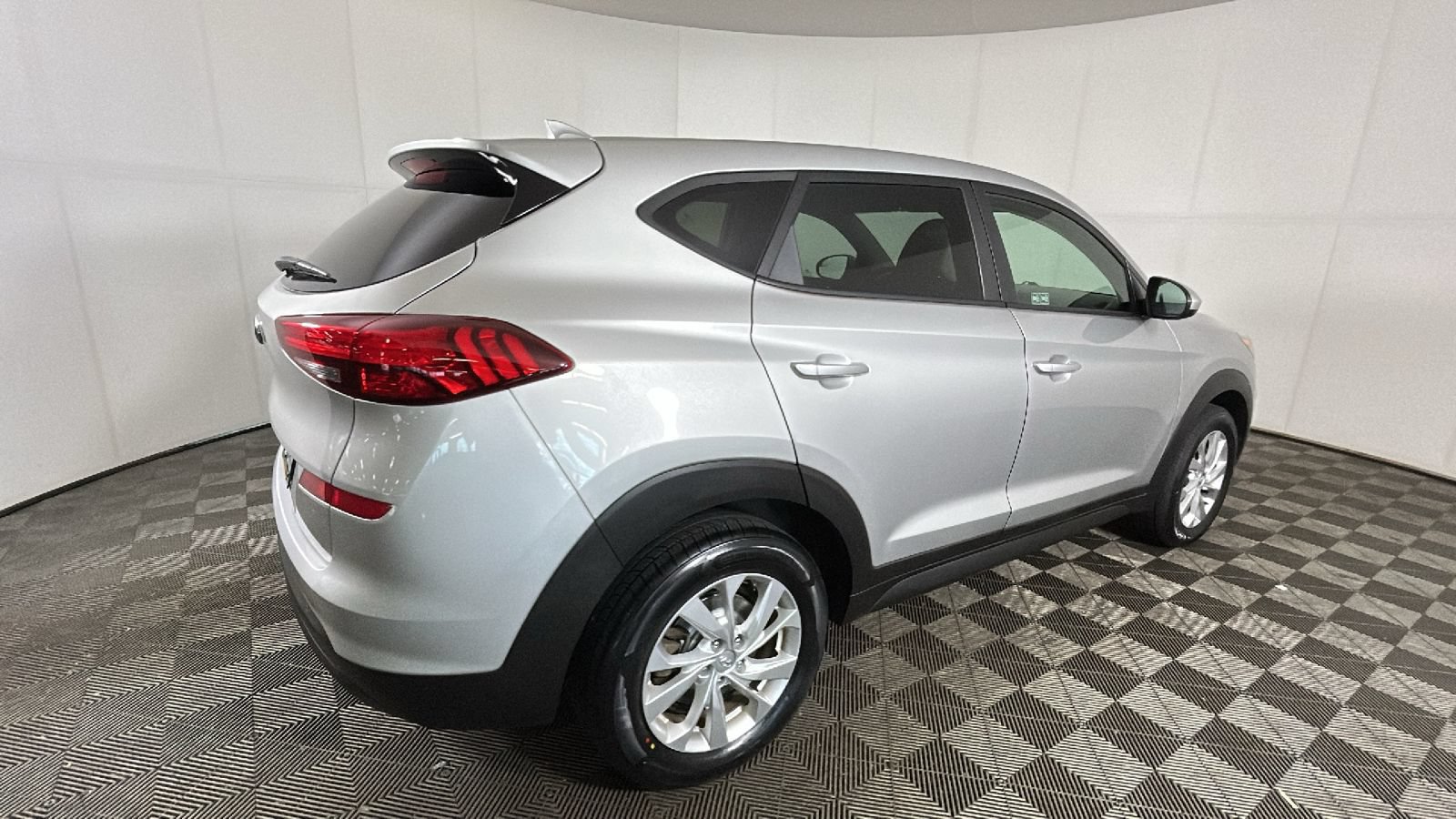 Used 2021 Hyundai Tucson SE FWD image 3