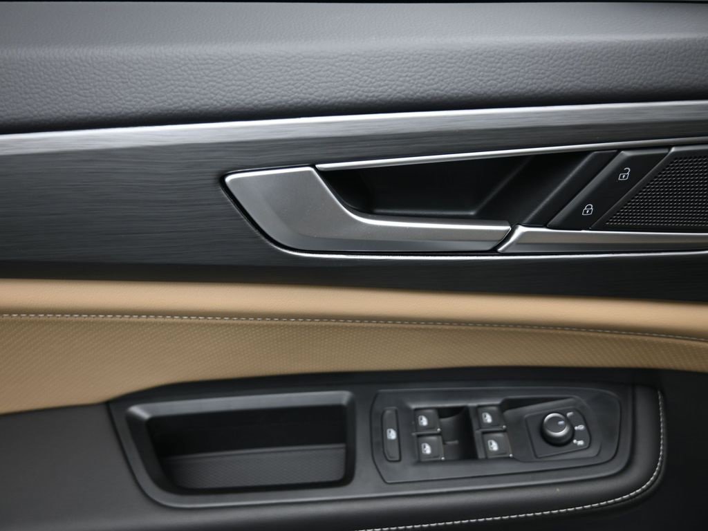 New 2026 Volkswagen Atlas Cross Sport SE image 19