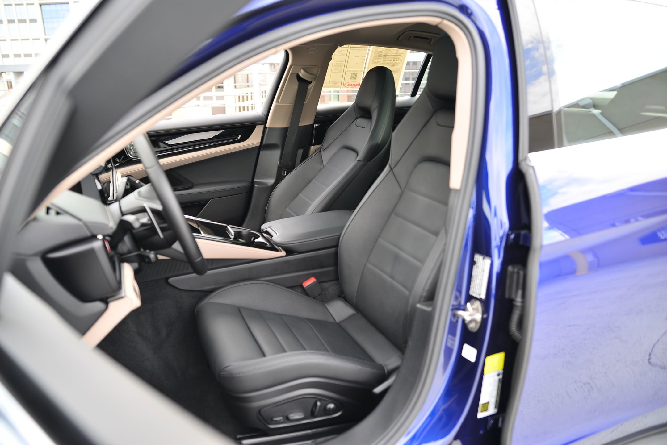 Certified 2024 Porsche Panamera 4 image 18