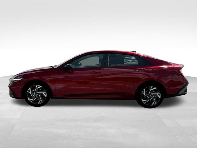 New 2025 Hyundai Elantra Sport image 3